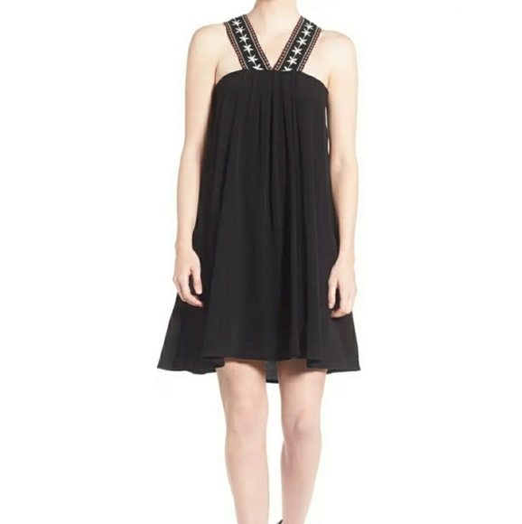 Cupcakes and Cashmere Zeus Embroidered Swing Dress - Picture 1 of 6